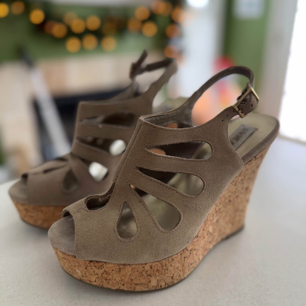 Steve Madden Taupe Platform Wedges
